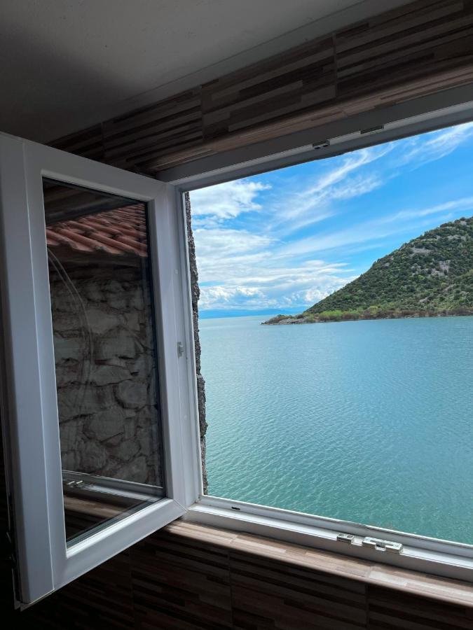 וירפזאר Lakeview Apartments Jolicic מראה חיצוני תמונה